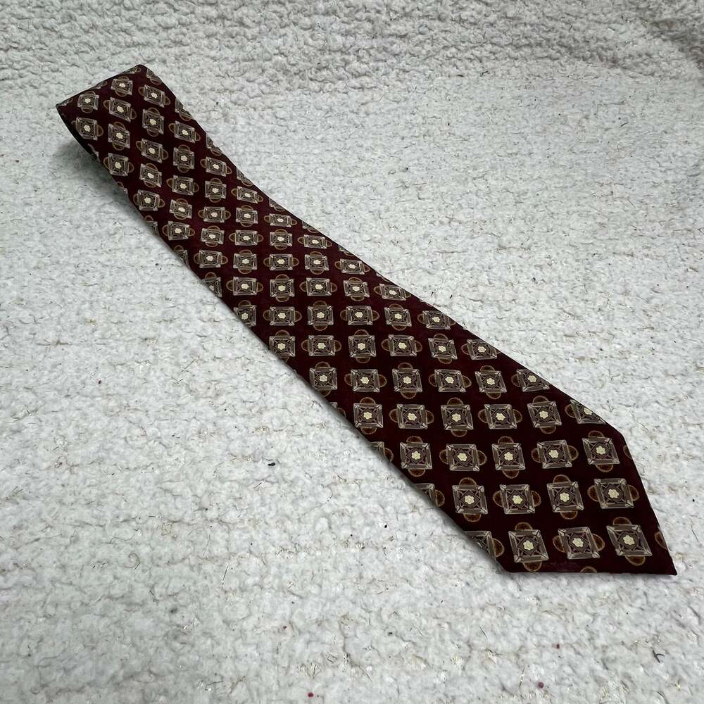 Valentino Cravatte Vintage Handmade 100% Silk Geometric Floral Medallion Tie